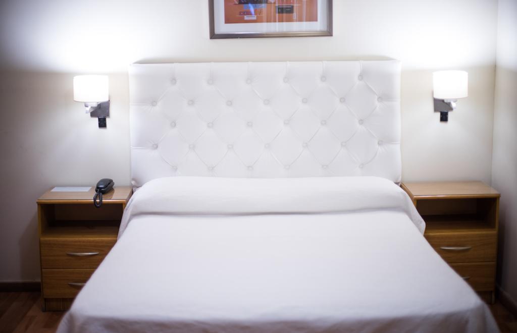 Hotel Vina De Italia Córdoba Ngoại thất bức ảnh